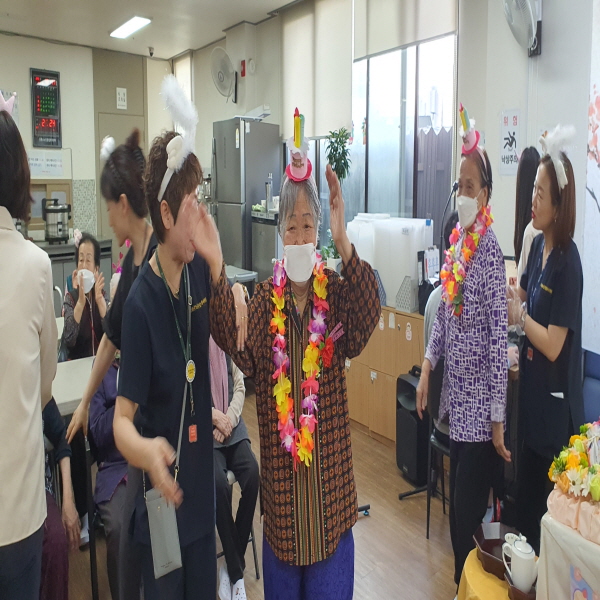 2024년 10월 상록수노인종합복지센터 생신잔치